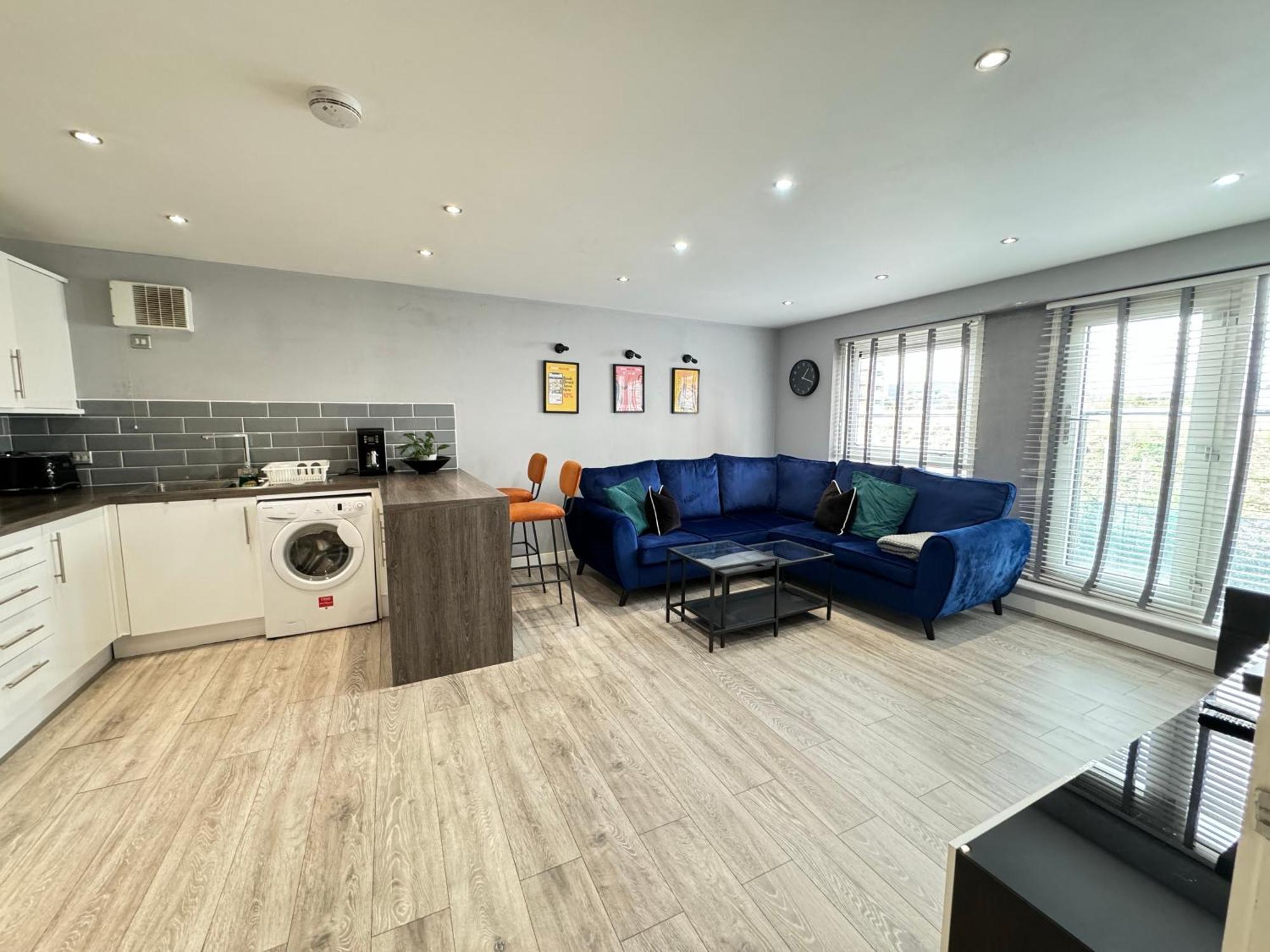 Rnm - Business Professionals Stay, Walsall City Centre, 2 Bedroom With Ensuite And Bathroom, Entire Place, Kitchen & Washroom With Amenities, Smart Tv, Easy Access, Fast Wifi, Parking Nearby, Great Transport Links Γουόλσολ Εξωτερικό φωτογραφία